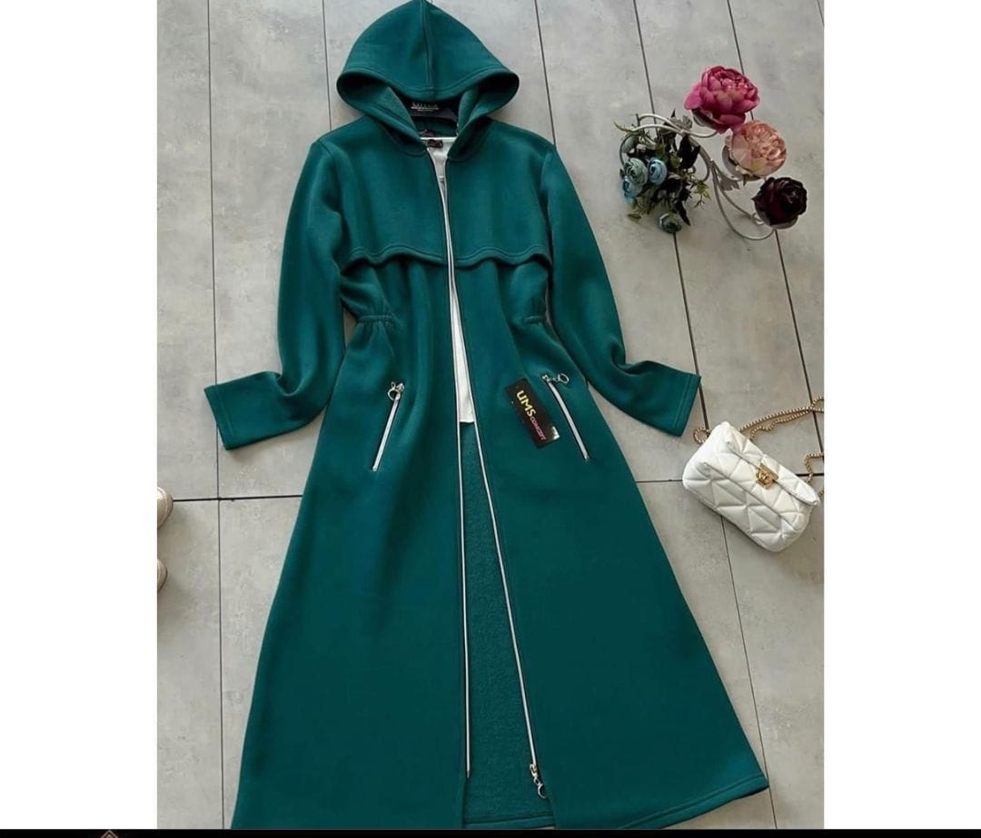 Hellow Winter Oversize Long Hooded Fleece Upper
